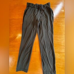 Lululemon Athletica 4 elastic waist band pull on jogger athletic pants